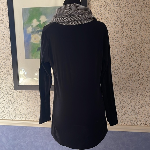 Ladies, long sleeve black tunic top - Picture 6 of 6